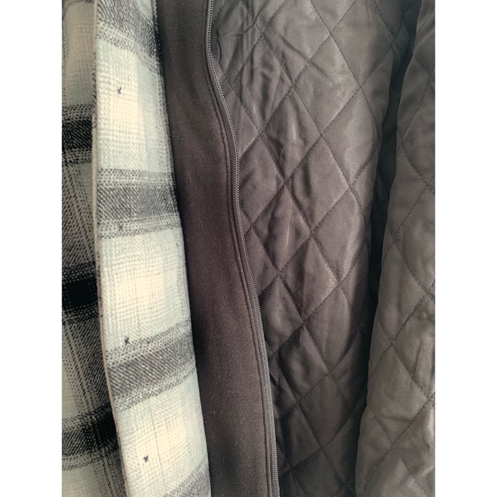 Boy’s Flannel Jacket - Picture 5 of 6